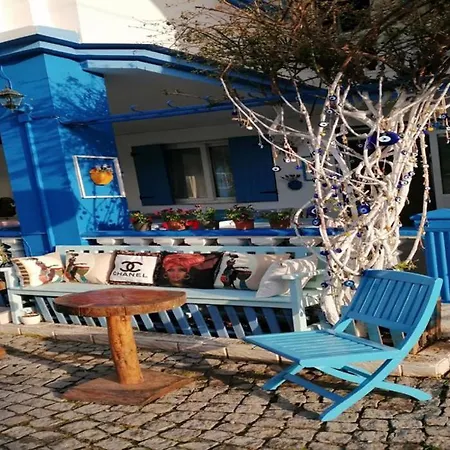 Beyaz Ev בית הארחה