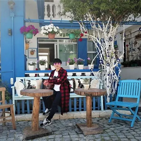 Beyaz Ev בית הארחה