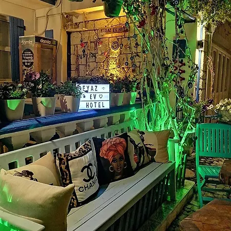 בית הארחה Beyaz Ev 3*