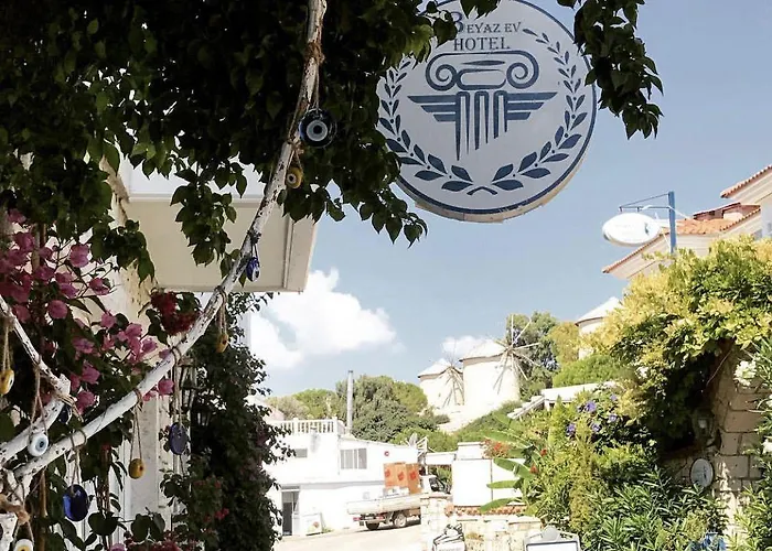 Beyaz Ev Affittacamere Alaçatı