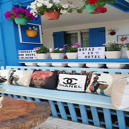 Beyaz Ev Гостевой дом Алачати