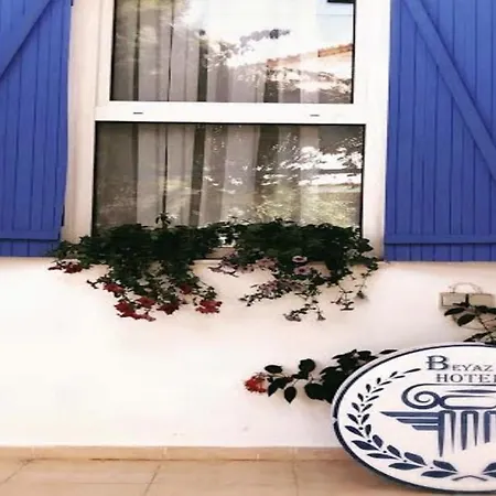 Beyaz Ev Гостевой дом Алачати