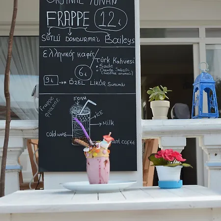 Beyaz Ev Guest house Alacati