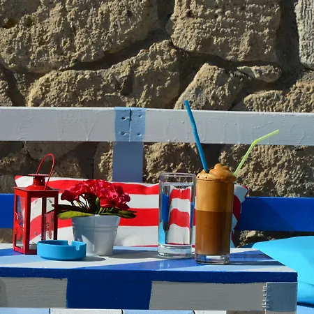 Beyaz Ev 3* Alacati